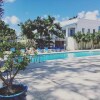 Отель Charming 2-bed Apartment in Holetown.sunset Crest, фото 7