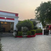 Отель SPOT ON 807049 Nn Palace, фото 1