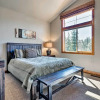 Отель Truckee Home w/ Hot Tub: 3 Mi to Donner Lake, фото 7