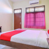 Отель OYO 2184 Nan Berlian Inn, фото 9