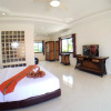 Отель HIDELAND Luxury Pool Villa Pattaya Walking Street 5 Bedrooms, фото 5