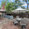 Отель Lovebirds Getaway 3 Bedroom Home by RedAwning, фото 23