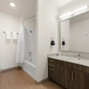 Отель Arlington Luxurious 2BD 2BA Apartment, фото 5