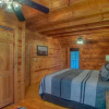 Отель Woodentops by Escape to Blue Ridge, фото 9