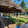 Отель Room in Guest Room - Romantic Room With Access to Beach Ideal for 2 Guests, in Kigomani, Zanzibar, фото 11