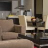 Отель Al Jamila Suites в Хазмиехе