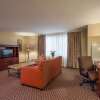 Отель Arlington Court Suites, a Clarion Collection Hotel, фото 6