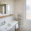 Отель Modern chalet with air conditioning, in a holiday park, at 1.5 km from the beach, фото 31