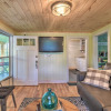 Отель Cozy Candler Cottage - 11 Mi to DT Asheville!, фото 12