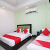 Отель OYO 14801 Hotel Ganges Glory, фото 11
