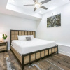 Отель Urban Oasis 4BD House close to FQ, фото 8