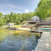 Отель Big Pine Island Lake Cottage w/ Boat Dock & Kayaks, фото 19