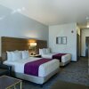 Отель Oxford Suites Sonoma County, фото 20