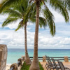 Отель Cozumel Penthouse Condo-Las Brisas 702, фото 1