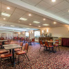 Отель Clarion Inn & Suites at the Outlets of Lake George, фото 18