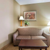 Отель Comfort Suites North, фото 6