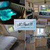 Отель MPoint36 at Tattershall Lakes Hot Tub Lake Views 3 Bedrooms, фото 9