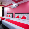 Отель Sky Blue By OYO Rooms, фото 3