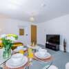 Отель Stunning 2-bed Apartment With Allocated Parking, фото 14