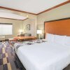 Отель La Quinta Inn & Suites Oklahoma City-Moore, фото 22