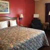 Отель Adams Inn, фото 2