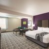 Отель La Quinta Inn & Suites by Wyndham Lubbock South, фото 7