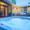 Отель Heart of Fredericksburg w/Pool,Hot-Tub&Grill, фото 22