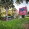 Отель Comfort Suites Fort Pierce I-95, фото 23