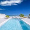 Отель La Perla Bianca - 1 BR Beachfront Luxury Villa Offering Utmost Privacy, фото 1