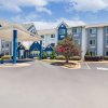 Отель Microtel Inn and Suites by Wyndham Columbus North в Колумбусе