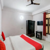 Отель OYO 84164 Nayra Residency(GRG2381), фото 5