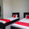 Отель Harmony Homestay Kudus by RedDoorz, фото 1