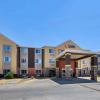 Отель Comfort Inn & Suites Waterloo - Cedar Falls, фото 1