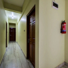 Отель OYO 11935 White Cloud Guest House, фото 17