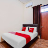 Отель Prenjak Syariah by OYO Rooms, фото 31