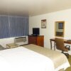 Отель University Motel Suites, фото 4