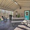 Отель Broken Bow Getaway: Covered Deck, Grill & Fire Pit, фото 12