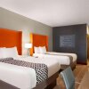 Отель La Quinta Inn & Suites by Wyndham Lackawanna, фото 20