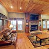 Отель 3159 Sevierville 3 Br Cabin, фото 2