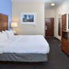 Отель Holiday Inn Express Hotel & Suites Terre Haute, an IHG Hotel, фото 2