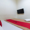 Отель RedDoorz @ Nagoya Indah, фото 4