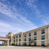 Отель Holiday Inn Express & Suites Floresville, an IHG Hotel, фото 1