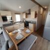 Отель Beautiful 3 Bed Caravan in Walton on the Naze, фото 9