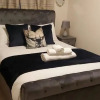 Отель Lovely 3-bed House in Luton, фото 2