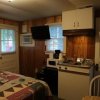 Отель Rowe's Adirondack Cabins of Schroon Lake, фото 9