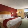 Отель Baymont Inn and Suites Salem Roanoke Area, фото 3