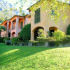 Отель Spacious and Neat Linked House at the Como Lake, фото 1