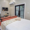 Отель Exquisite Studio Guesthouse Near Downtown s Core, фото 9