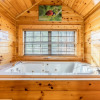 Отель Comfort Cabin Bearway To Heaven - w Private Hot Tub, фото 6