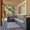 Отель Pine Tree Cottage 3 Bedroom Home by NW Comfy Cabins by RedAwning, фото 18